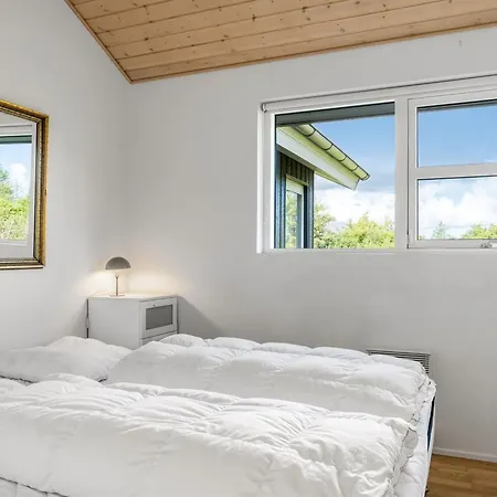 Dorithea - 3-5km From The Sea By Interhome *